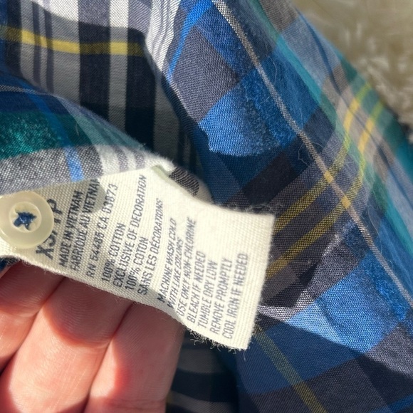 American Eagle outfitters athletic fit plaid colored button down shirt - Picture 3 of 12